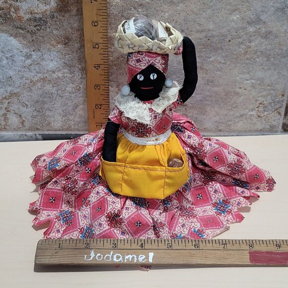 Vintage Grenada Cloth Doll Traditional Dress Spice Head Basket Spice - Picture 9 of 11